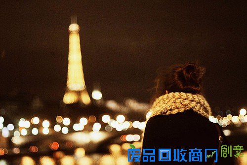 一个人看世界的灯火阑珊 唯美意境摄影