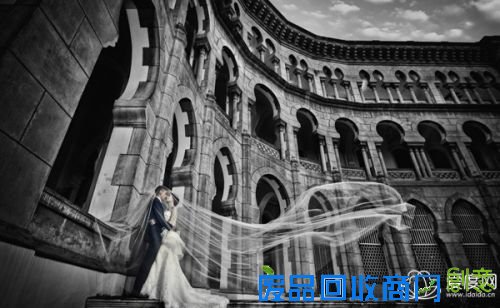 快让摄影师给你们拍这样的欧式婚纱照!