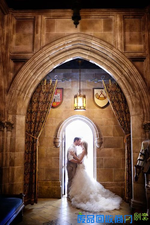 快让摄影师给你们拍这样的欧式婚纱照!