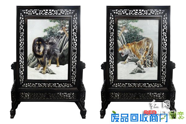 湘绣《藏獒与虎》获中国妇女手工制品博览会金奖