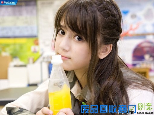 非主流美女图片伤感 狗逼社会狗日爱情 爱情伤感日图片_爱情伤感日大图_非主流美女图片伤感 狗逼社会狗日爱情