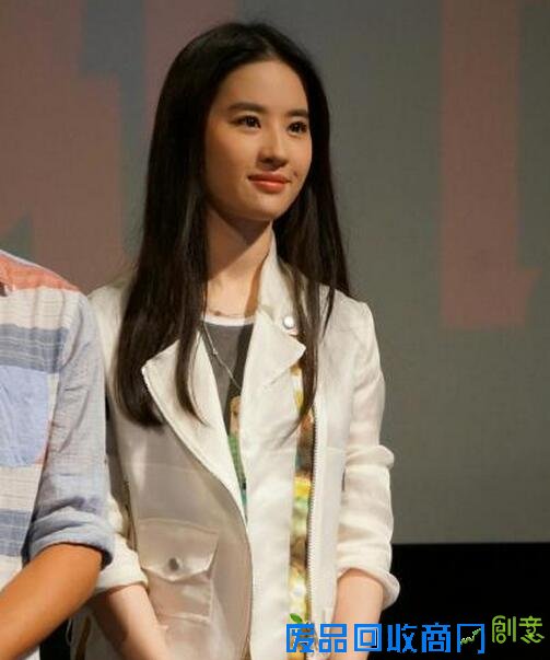 刘亦菲发型图片2