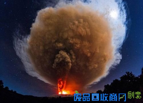 意大利埃特纳火山喷发画面