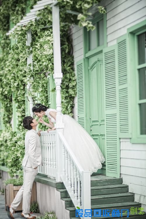 拍婚纱照如何选择适合的婚纱才是最好的