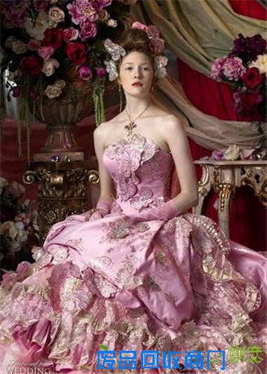 粉红物语 粉色系婚纱设计 皇后or萝莉？