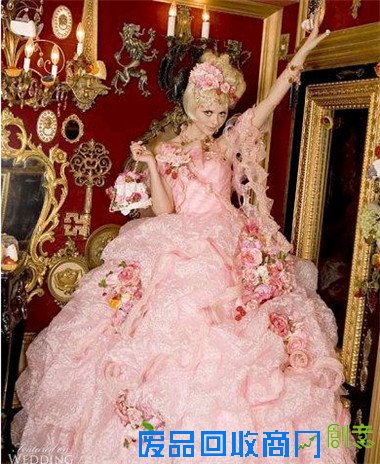 粉红物语 粉色系婚纱设计 皇后or萝莉？