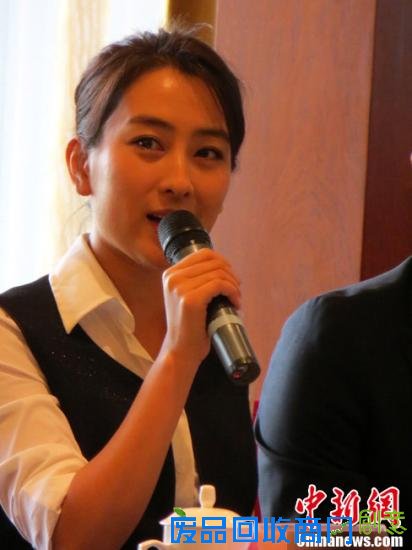 马苏拒与男友孔令辉签婚前协议：不想伤感情(图)