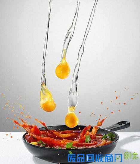 英摄影师拍飞行的食物 制造颠覆的视觉效果