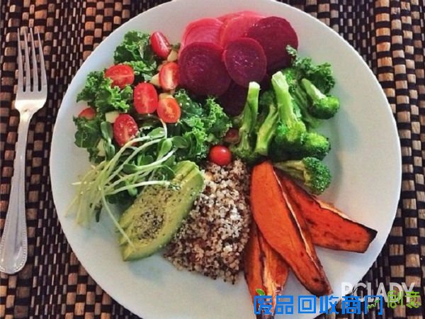 时尚达人的创意午餐