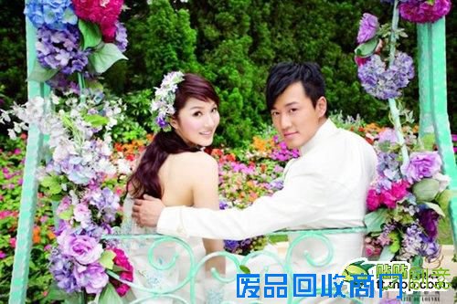 TVB情侣早年唯美婚纱照 当年纯情如今难逃分手结局