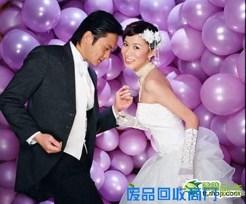 TVB情侣早年唯美婚纱照 当年纯情如今难逃分手结局