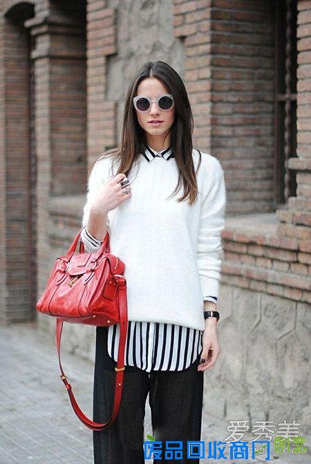 红色包包搭配图片 冬季最吸晴单品