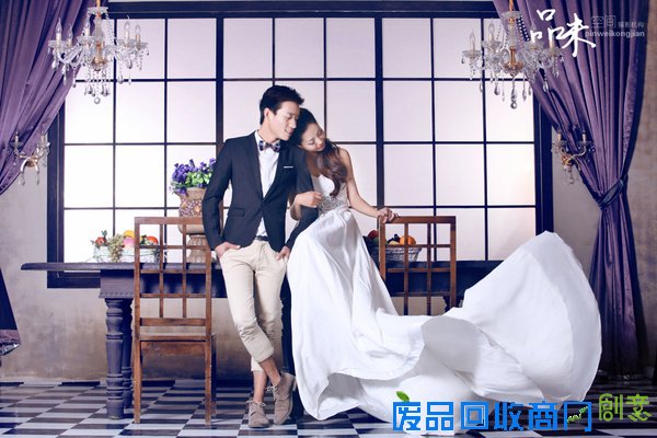 北京婚纱摄影；拍婚纱照男女礼服的准备