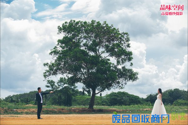 北京婚纱摄影；拍婚纱照男女礼服的准备