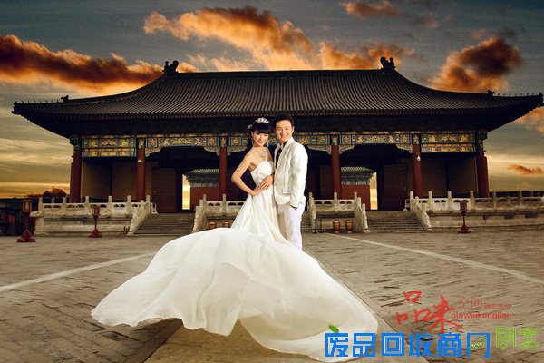 北京婚纱摄影；拍婚纱照男女礼服的准备