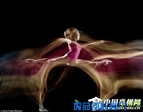 他采用了长时间曝光摄影 长时间曝光怎么设置|长时间爆光素材|个性网-美图-相机长时间曝光拍摄下的照片