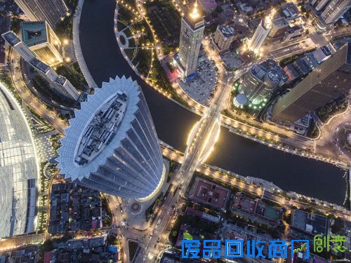 作品名称:津门之巅 作者:车可