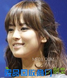 可爱纯真 女星宋慧乔百变发型路(组图)(5)