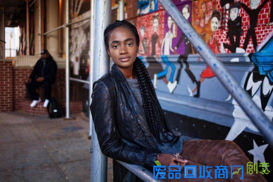 女摄影师穷游37国拍“美女地图” 哪国风情是你的爱?