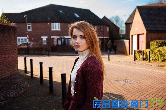 女摄影师穷游37国拍“美女地图” 哪国风情是你的爱?