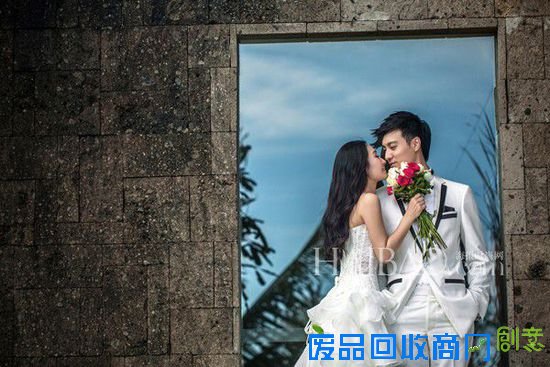 陶昕然何建泽婚纱照