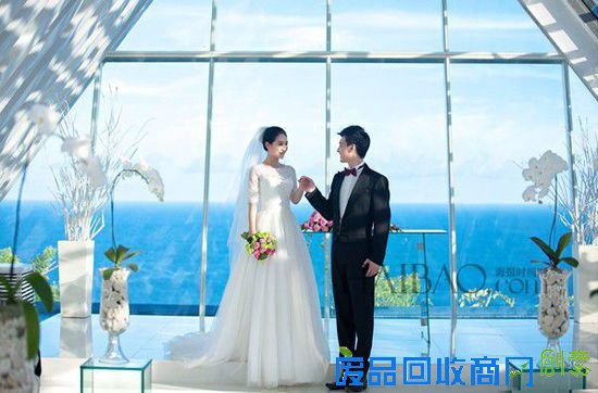 陶昕然何建泽婚纱照