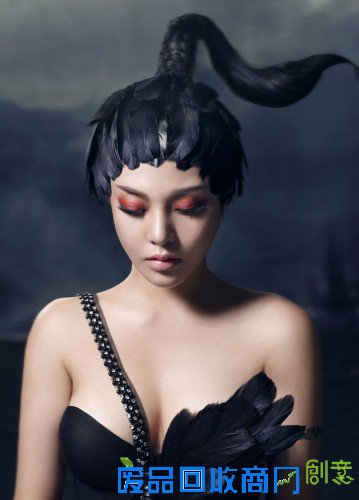 嫩模美胸冯雨芝诱人美姿很热火性感写真 