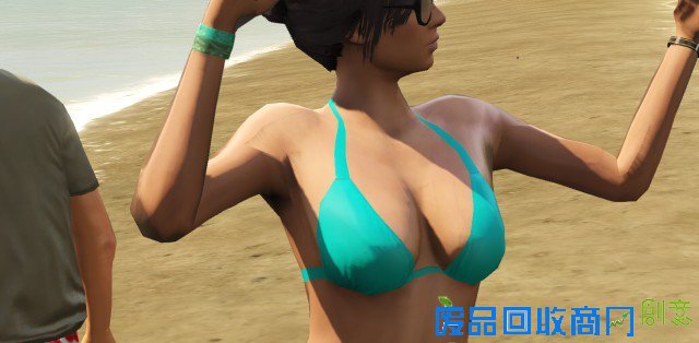 《侠盗猎车5》玩家摄影美图 爆乳妹纸站墙根等啥?