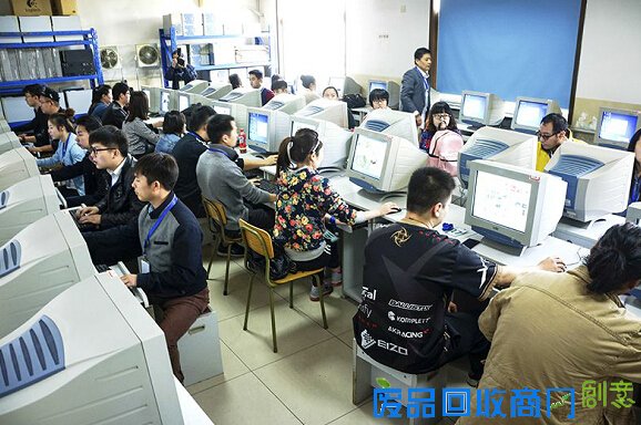 外景地美姿造型摄影、数码封面人物设计竞赛项目成功举行