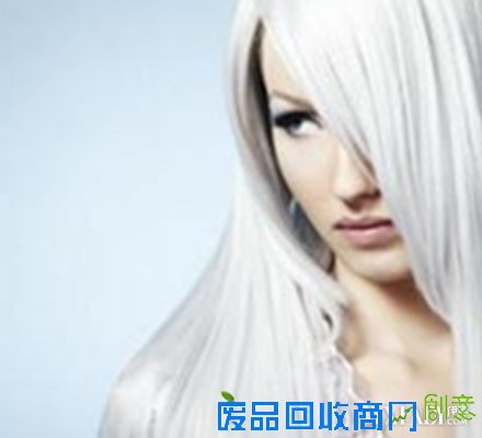 【图】头发变白的原因及治疗方法 7大类治疗方法恢复黑发