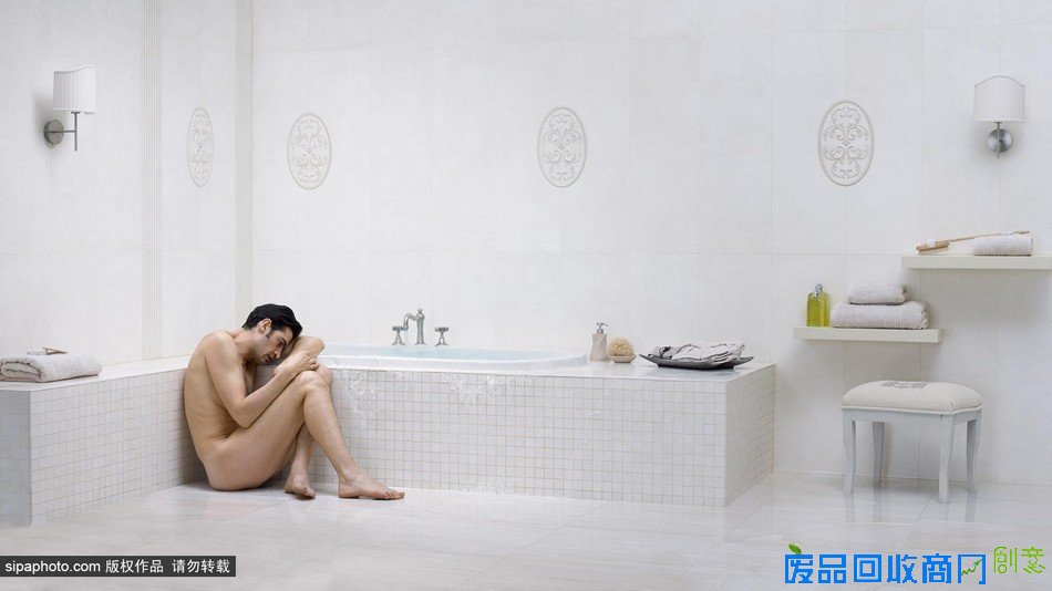 组图:摄影师唯美镜头讲述浴室里的故事 组图:摄影师唯美镜头讲述浴室里的故事