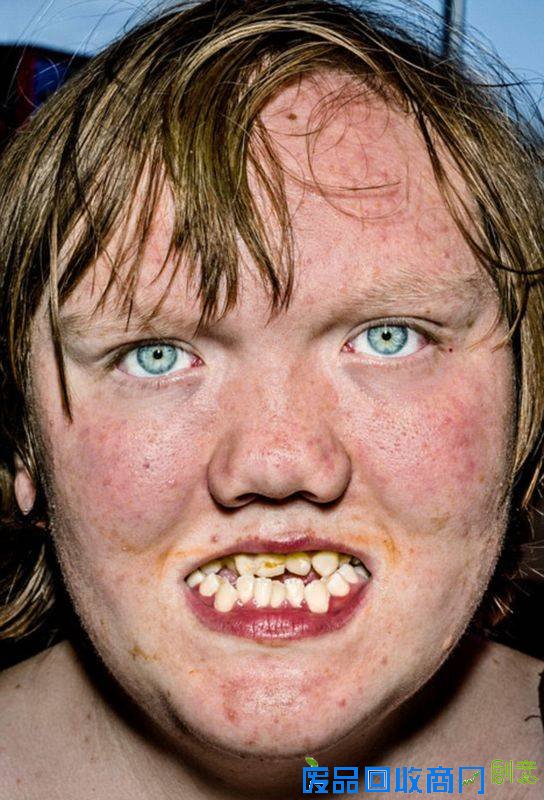 美摄影师街头拍路人肖像照引人深思（高清组图）