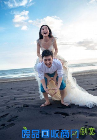 “安小主”陶昕然最新婚纱照曝光 花样动作难度高