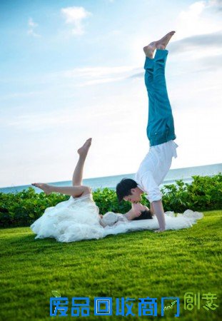 “安小主”陶昕然最新婚纱照曝光 花样动作难度高