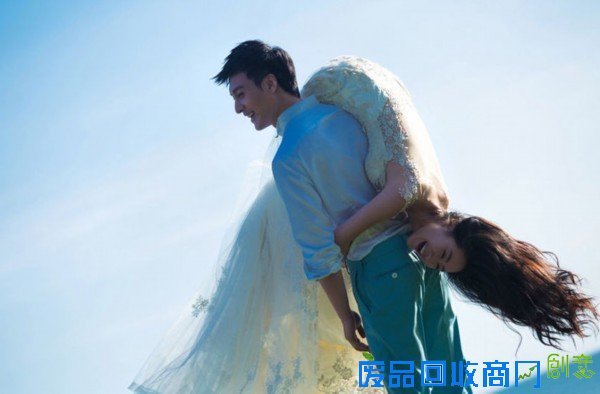 “安小主”陶昕然最新婚纱照曝光 花样动作难度高