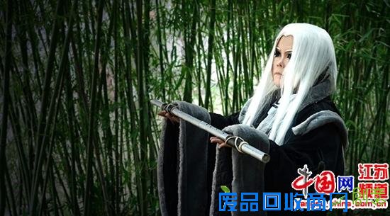 想玩cosplay不容易 “二次元”大学生开辟自制创业路