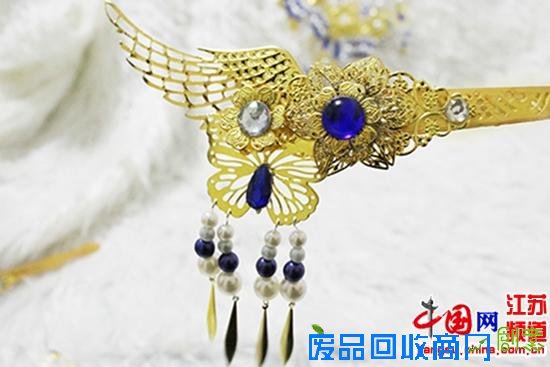 想玩cosplay不容易 “二次元”大学生开辟自制创业路