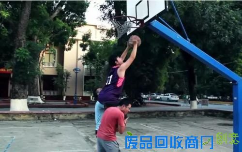 吓死宝宝了，原来朋友圈里的美照是这么拍出来的