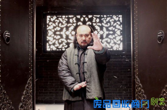 王爷cos照_花千骨王爷cos美图_coser王爷素颜