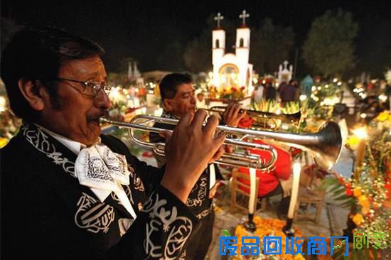 墨西哥亡灵节:用快乐祭奠悲伤 (组图)(全文)