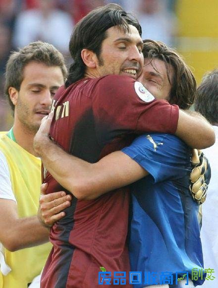 布冯深情告别皮尔洛  皮尔洛的悲伤布冯能懂