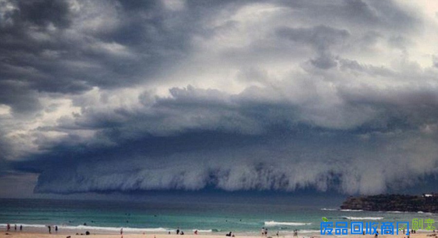 布里斯班摄影师抓拍10万道闪电 又美又恐怖(组图)