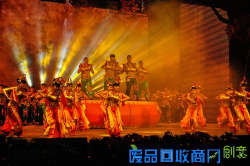 十位摄影大师昨晚获颁“镜美尊”