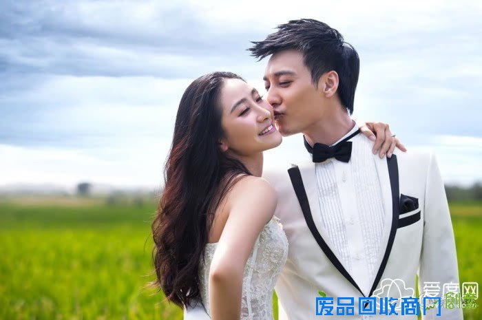 “安小主”陶昕然唯美婚纱照曝光 蓝天碧海恩爱羡煞旁人！