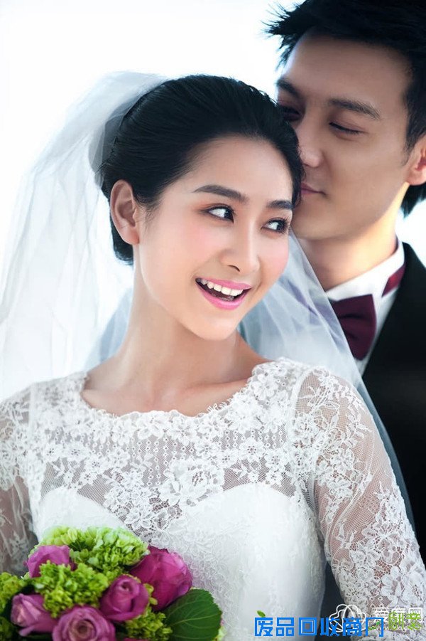 “安小主”陶昕然唯美婚纱照曝光 蓝天碧海恩爱羡煞旁人！