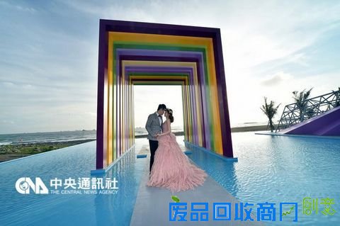 旗津海岸公园内的“彩虹教堂”。(台湾“中央社”档案照片) 旗津海岸公园内的“彩虹教堂”。(台湾“中央社”档案照片)