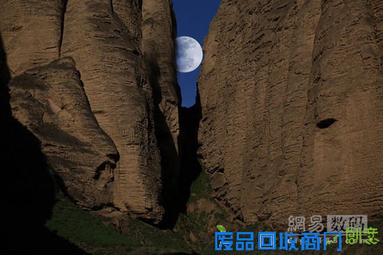 达人课堂:巧用双重曝光拍摄唯美明月夜