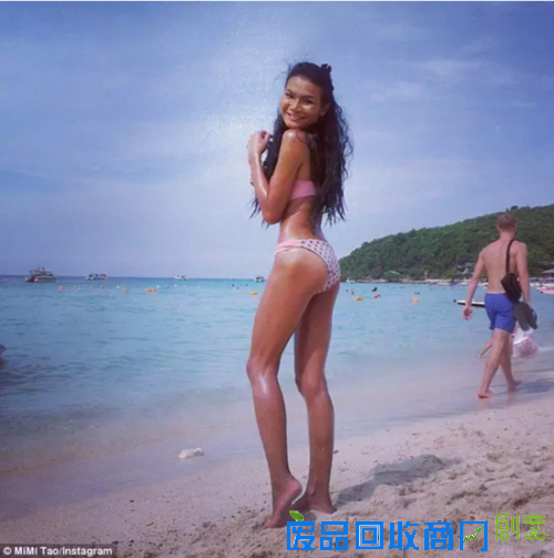 和尚变性后当模特 代言内衣走红