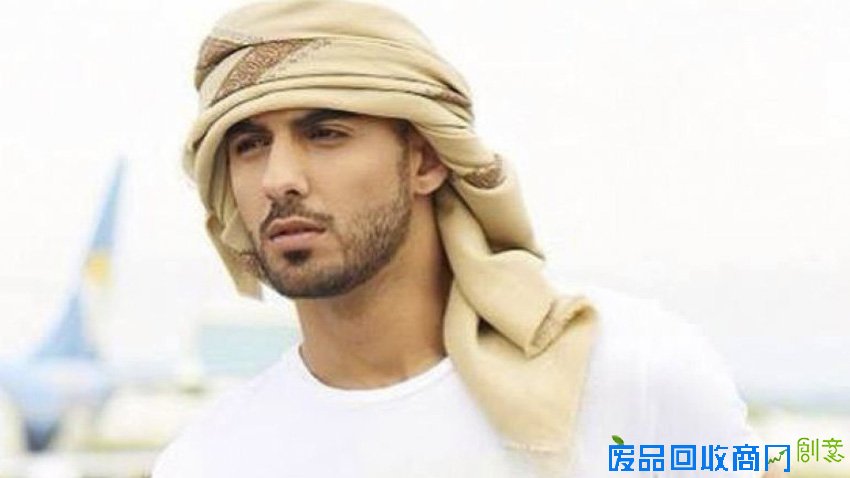 因太帅遭沙特驱逐男子晒女友照片 全球女粉丝心碎(组图)