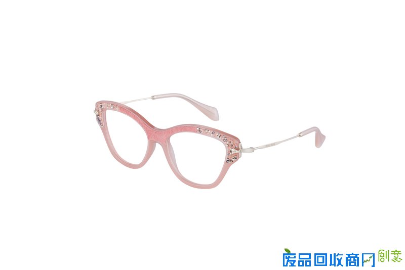 全新Miu Miu眼镜系列创意发布